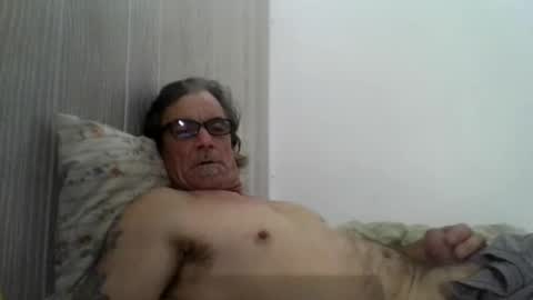 Snapshot of kalifornia91666 chatting on December 11, 7:10 am kalifornia91666 online show from December 11, 7:10 am