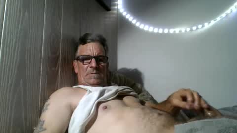 kalifornia91666 online show from November 7, 9:01 am