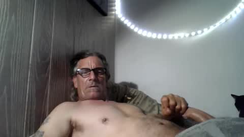 kalifornia91666 online show from October 31, 9:34 am