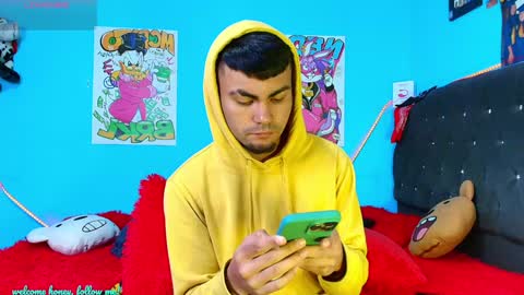 K A L I online show from January 19, 7:04 am