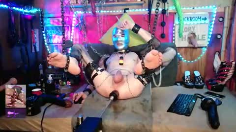 kamafly online show from October 11, 1:59 pm