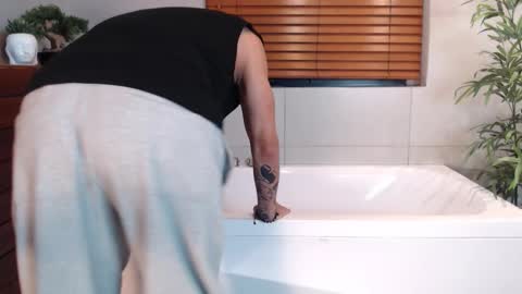 jhon online show from February 2, 11:51 am