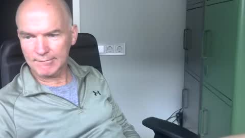 Snapshot of kapitein_rob chatting on September 30, 3:15 pm Robbie online show from September 30, 3:15 pm