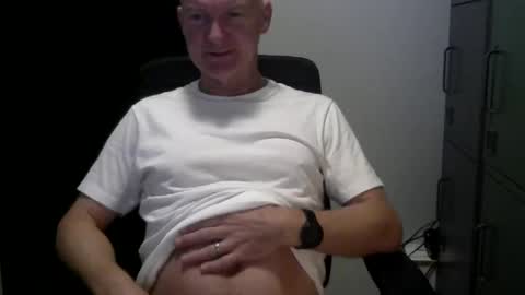 Snapshot of kapitein_rob chatting on October 9, 5:01 am Robbie online show from October 9, 5:01 am