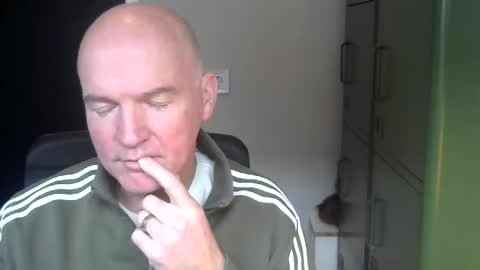 Snapshot of kapitein_rob chatting on December 21, 12:49 pm Robbie online show from December 21, 12:49 pm