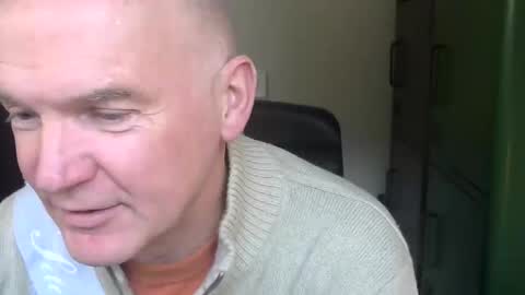 Snapshot of kapitein_rob chatting on February 4, 3:57 pm Robbie online show from February 4, 3:57 pm