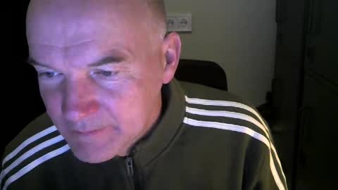 Snapshot of kapitein_rob chatting on December 15, 6:07 am Robbie online show from December 15, 6:07 am