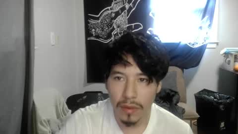 karloscm4 online show from March 4, 7:32 pm