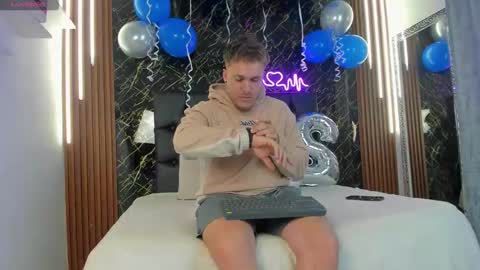 Keane online show from October 8, 12:42 pm