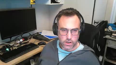 kelvin06133 online show from February 6, 9:28 pm