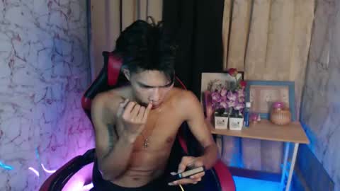 ken_minjun online show from February 1, 9:02 pm