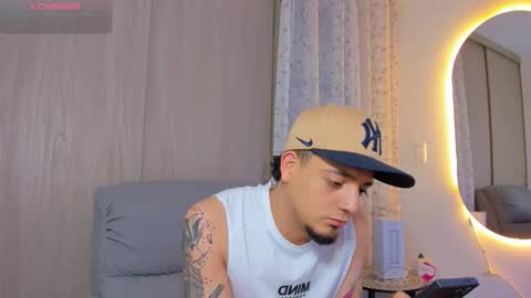 kendel_dimitri online show from November 21, 8:02 am