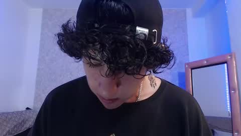 Snapshot of kervs__ chatting on February 13, 1:48 pm Kev online show from February 13, 1:48 pm