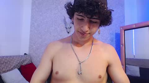 Snapshot of kervs__ chatting on February 11, 9:35 pm Kev online show from February 11, 9:35 pm