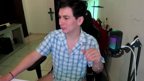 Kevin online show from December 30, 11:38 pm