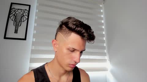 Snapshot of kevin_ahs1 chatting on February 14, 3:26 pm Kevin Ahs online show from February 14, 3:26 pm