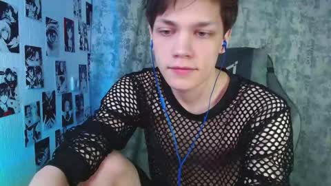 Kevin online show from October 31, 4:25 am