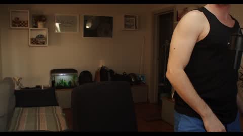 Snapshot of kevin_park chatting on February 8, 7:48 am Kev online show from February 8, 7:48 am