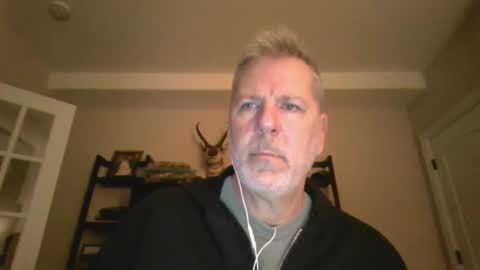 kevin_see online show from April 16, 10:59 am