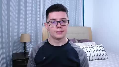 Kevin online show from April 12, 8:32 pm