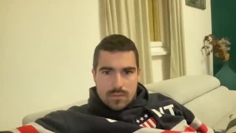 kevinpillobello online show from December 4, 5:31 pm