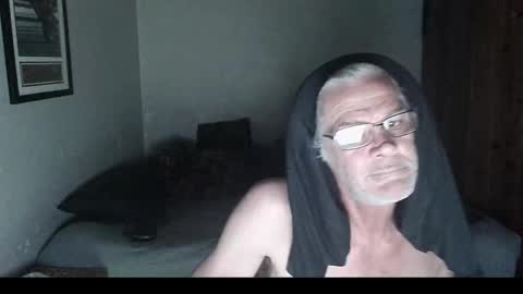 Snapshot of kevwestunder9696 chatting on September 22, 11:32 am kevwestunder9696 online show from September 22, 11:32 am