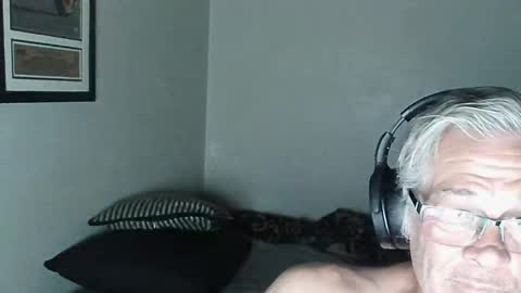 Snapshot of kevwestunder9696 chatting on March 10, 10:50 am kevwestunder9696 online show from March 10, 10:50 am