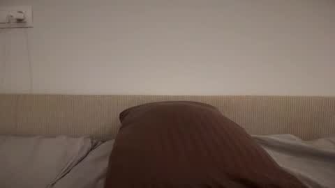 keylombo online show from November 14, 5:47 pm