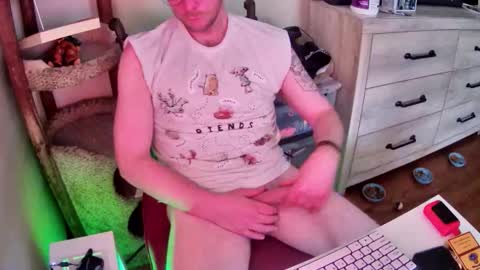 KevKev online show from April 3, 1:19 pm