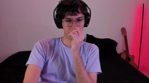 khozler_ online show from February 25, 6:14 am