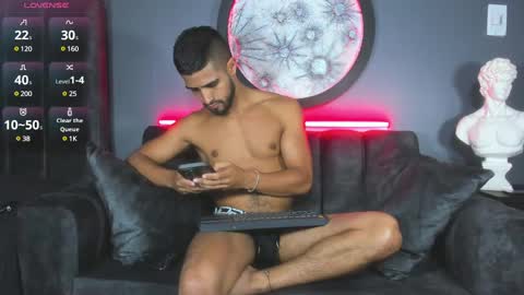Snapshot of khriss_brown chatting on January 30, 9:47 pm Khriss brown online show from January 30, 9:47 pm