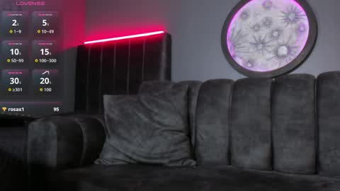 Khriss brown online show from October 10, 10:01 pm