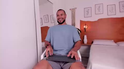 Kilua Muscle guy online show from September 24, 9:57 pm
