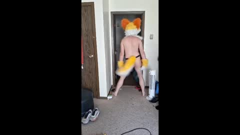 kilo_your_fox online show from April 23, 6:10 pm