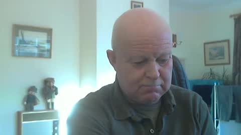 Snapshot of kindahairy4u chatting on December 29, 12:34 pm kindahairy4u online show from December 29, 12:34 pm