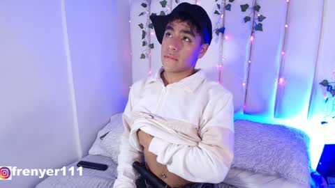 Snapshot of king_azahell chatting on January 9, 3:58 am king help me reach 100 likes online show from January 9, 3:58 am