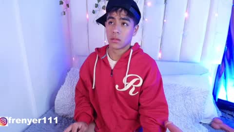 Snapshot of king_azahell chatting on January 10, 3:07 am king help me reach 100 likes online show from January 10, 3:07 am