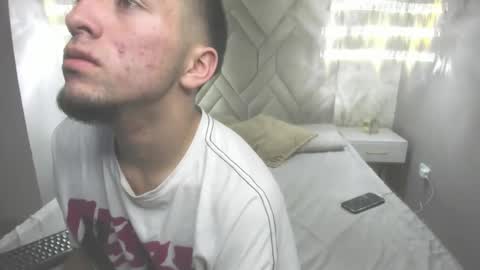 Snapshot of king_dante_ chatting on February 8, 8:21 pm King Dante online show from February 8, 8:21 pm
