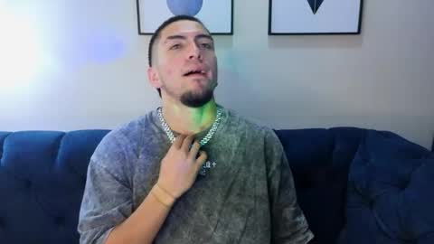 Snapshot of king_dante_ chatting on September 10, 12:37 pm King Dante online show from September 10, 12:37 pm