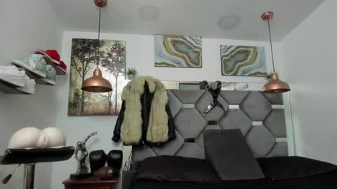 Snapshot of king_fitt_ chatting on January 25, 10:39 pm HOT MEN BLACK online show from January 25, 10:39 pm