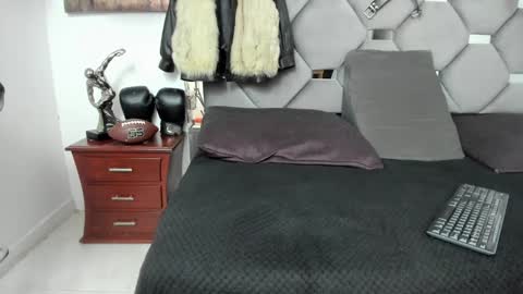 Snapshot of king_fitt_ chatting on December 30, 10:45 pm HOT MEN BLACK online show from December 30, 10:45 pm