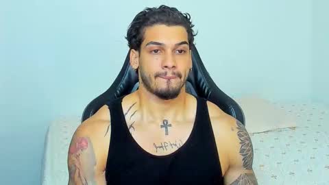 king_of_kings__ online show from February 25, 10:22 pm