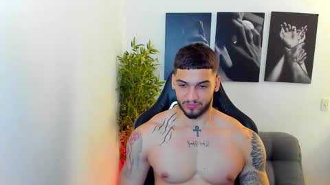 Snapshot of king_of_kings__ chatting on February 22, 2:50 am king_of_kings__ online show from February 22, 2:50 am