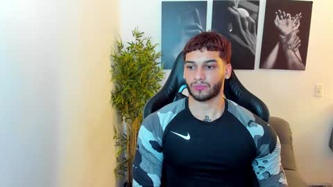 Snapshot of king_of_kings__ chatting on January 6, 6:52 pm king_of_kings__ online show from January 6, 6:52 pm