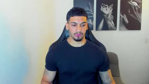 Snapshot of king_of_kings__ chatting on October 3, 10:37 pm king_of_kings__ online show from October 3, 10:37 pm