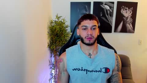 Snapshot of king_of_kings__ chatting on January 17, 3:00 pm king_of_kings__ online show from January 17, 3:00 pm