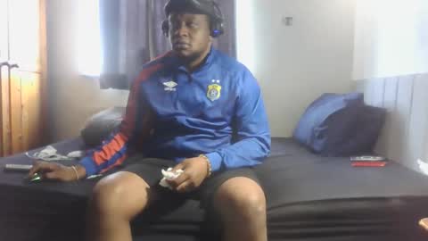 Kingcumcusted online show from May 19, 12:00 pm