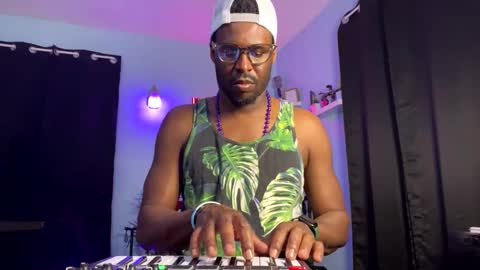 Snapshot of kingcorbra chatting on March 2, 4:39 am KC online show from March 2, 4:39 am