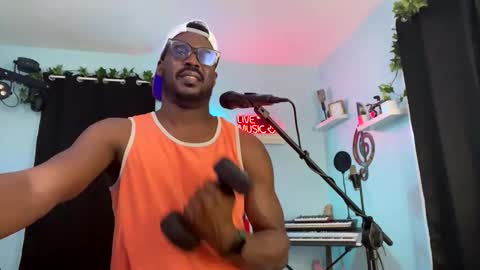 Snapshot of kingcorbra chatting on January 28, 4:18 am KC online show from January 28, 4:18 am