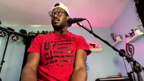 Snapshot of kingcorbra chatting on February 9, 5:01 pm KC online show from February 9, 5:01 pm